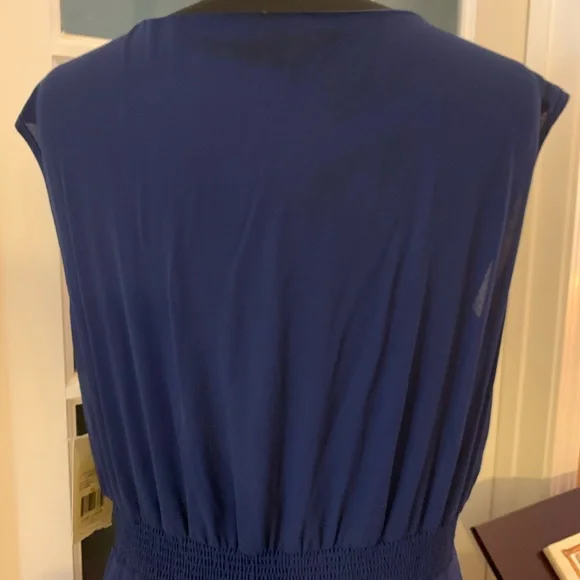 Reba...Another Stunner Dress - Picture 12 of 16